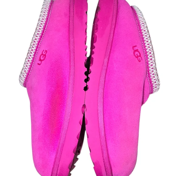UGG Pink Suede Slippers with White Trim - Picture 7 of 12
